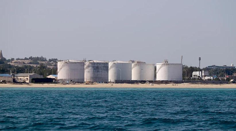 El petróleo se dispara por encima de los 120 dólares el barril ante la preocupación por la guerra con Irán.